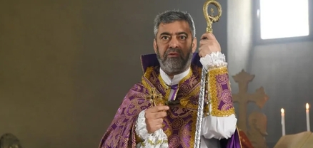 «Մայր Հայաստան» խմբակցությունը դեմ է Տ. Սիոն արքեպիսկոպոս Ադամյանին՝ Վաղարշապատի պատվավոր քաղաքացու կոչում շնորհելուն