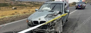 Աշտարակ-Եղվարդ ավտոճանապարհին բախվել են «BMW X5»-ը և «Scania» բեռնատարը․ կան վիրավորներ