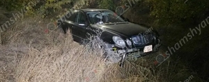 Կոտայքի մարզում բախվել են BMW-ն և Mercedes-ը․ վերջինը բախվել է քարերին, հայտնվել է ձորակում․ կան վիրավորներ