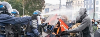 Փարիզում ոստիկանությունը ցուցարարների դեմ արցունքաբեր գազ է կիրառել