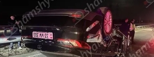Երևան-Գյումրի ավտոճանապարհին բախվել են քարով բարձված «Զիլ» բեռնատարը և «Toyota Camry»-ն․ կա վիրավոր