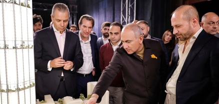 Փաշինյանը մասնակցել է «Համաշխարհային առևտրի կենտրոն Երևան» նախագծի շնորհանդեսին