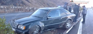 «Չայնիի» ոլորաններում «Mercedes»-ը բախվել ու կոտրել է երկաթե արգելապատնեշները