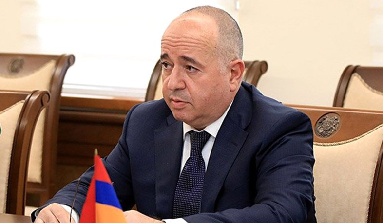 Արշակ Կարապետյանը ներկայացրել է ՀՀ պաշտպանության նախարարի նորանշանակ տեղակալին