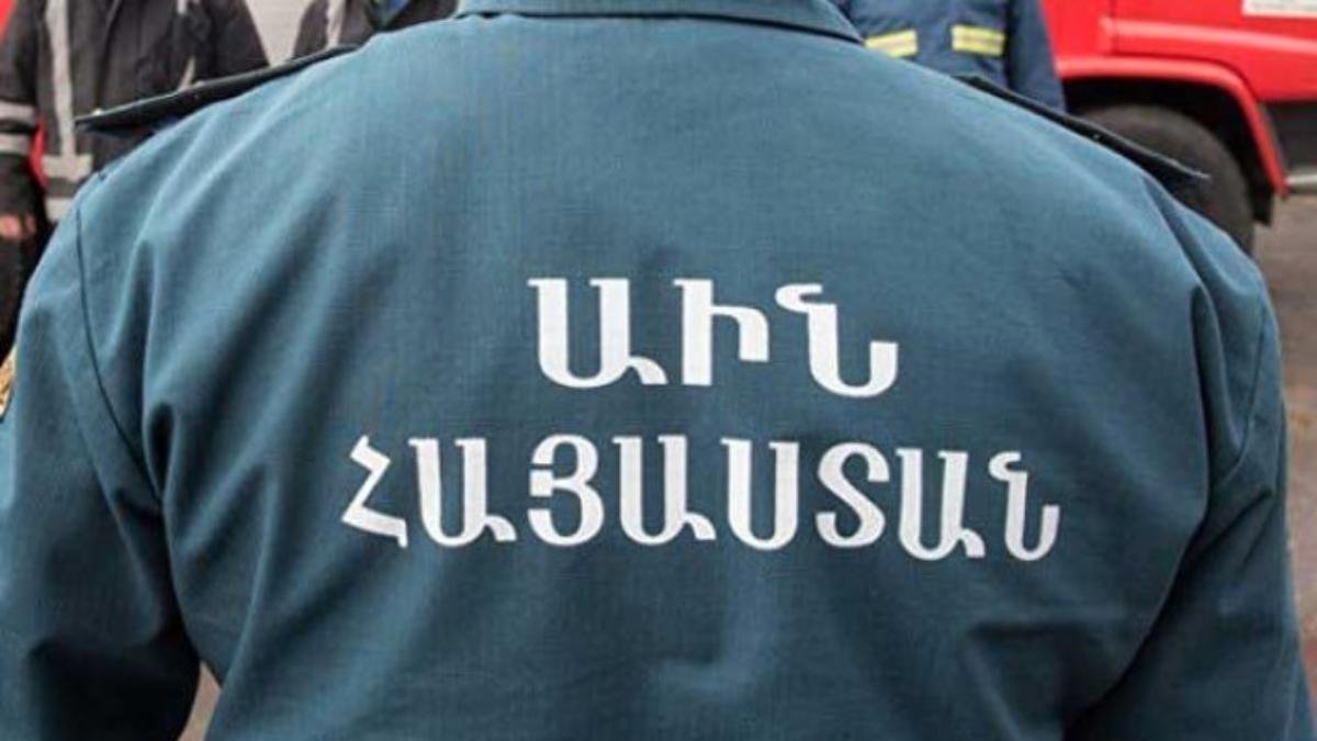  Մյասնիկյան պողոտայում մեքենան բախվել է էլեկտրասյանը. տուժածներից մեկը հիվանդանոցում մահացել է