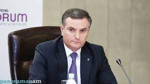 Կապիտուլյանտն այսօր նորից հին երգերն է երգում. Արտակ Զաքարյան